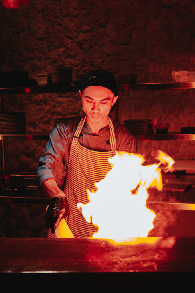 beachfront restaurant in melasti