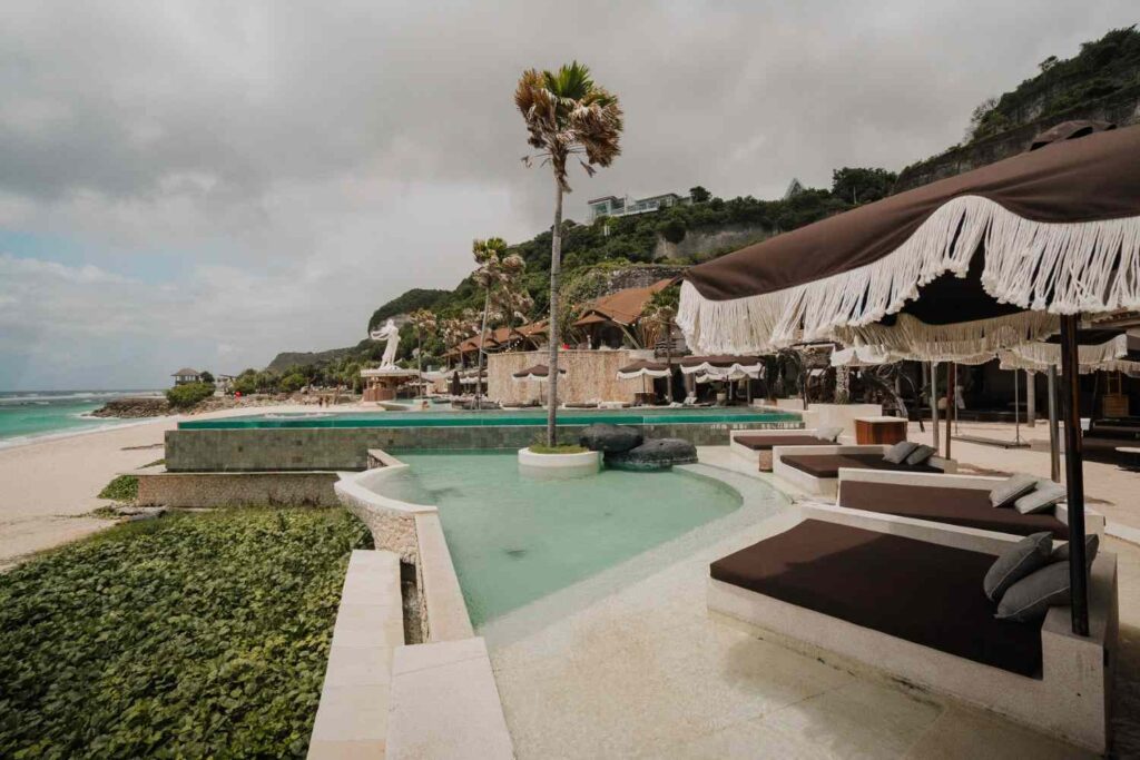 luxury beach club uluwatu tropical temptation