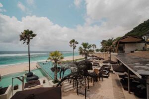 tropical temptation beach bali uluwatu