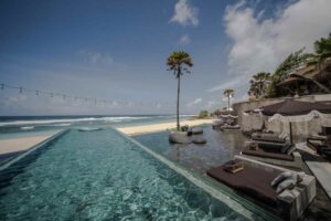 beach club uluwatu