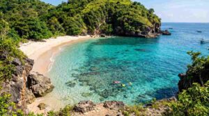 blue lagoon beach karangasem