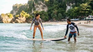 surfing uluwatu