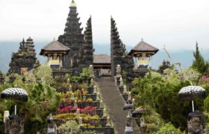 pura besakih