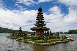 ulun danu temple